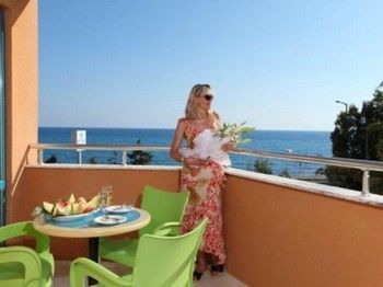 Angel Beach Hotel Tosmur Eksteriør billede